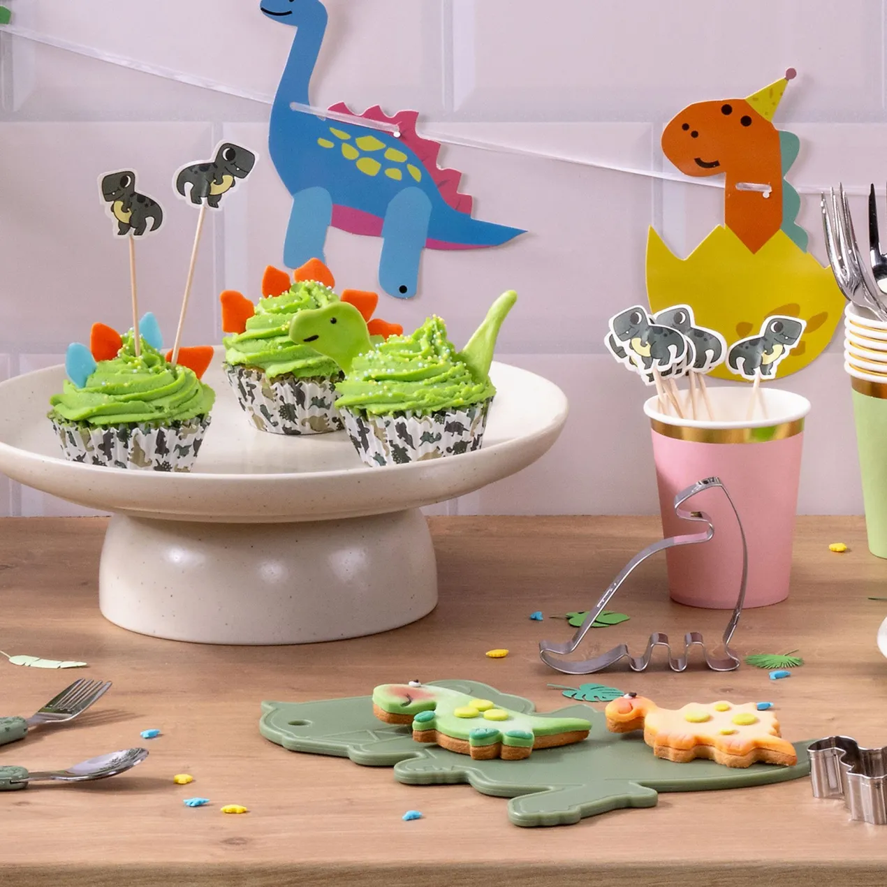 Party-Picker Dino